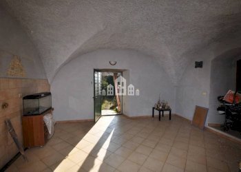 Stanza non arredata - Independent house Località Moriane Inferiore, 4, Cuorgnè - photo 25