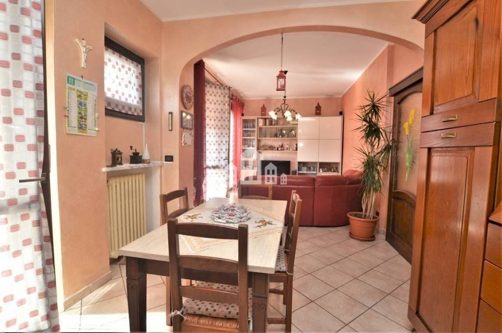 Salone - Apartment via Aurora, 16, Favria - photo 1