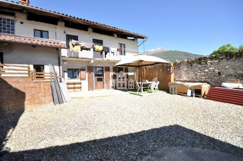Terrazzo - Casa indipendente Località San Giuseppe, 5, Cuorgnè - foto 1