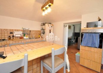 Cucina - Casa indipendente Località San Giuseppe, 5, Cuorgnè - foto 6
