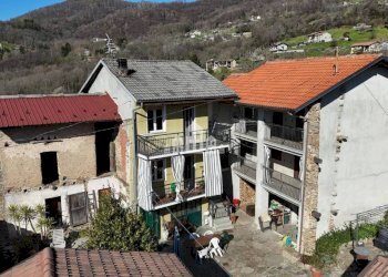 Facciata - Casa indipendente via Chiesanuova, 47, Borgiallo - foto 19