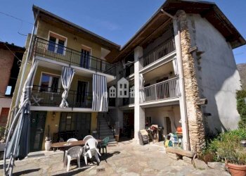 Facciata - Casa indipendente via Chiesanuova, 47, Borgiallo - foto 1