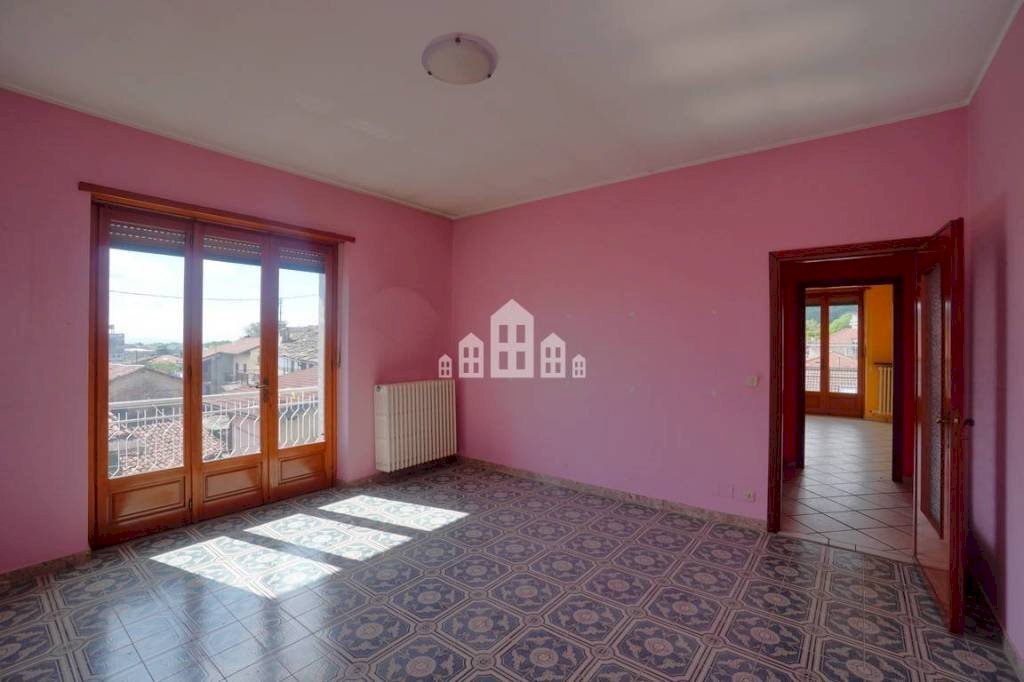 Camera da letto - Four-room apartment via Puccini, 19, Cuorgnè - photo 1