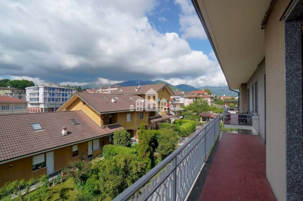 Balcone - Four-room apartment via Puccini, 19, Cuorgnè - photo 2