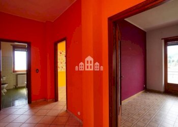 Disimpegno - Four-room apartment via Puccini, 19, Cuorgnè - photo 6