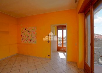 Cucina - Four-room apartment via Puccini, 19, Cuorgnè - photo 12