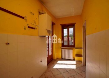 Cucina - Four-room apartment via Puccini, 19, Cuorgnè - photo 15