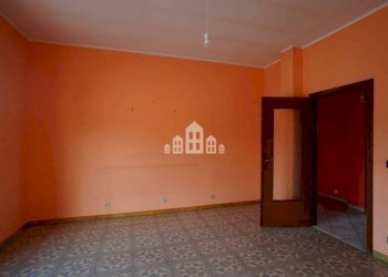 Camera da letto - Four-room apartment via Puccini, 19, Cuorgnè - photo 22