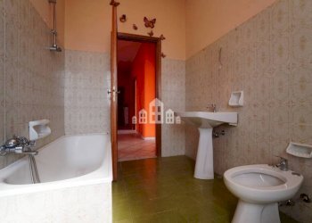 Bagno - Four-room apartment via Puccini, 19, Cuorgnè - photo 27