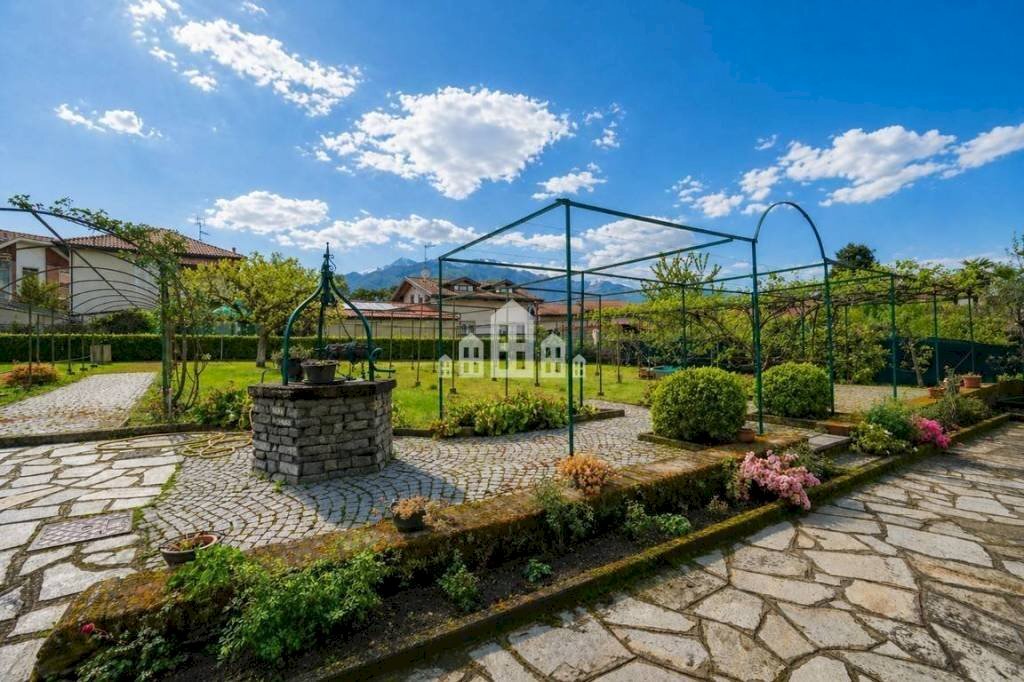 Giardino - Villa via San Rocco, 6, Cuorgnè - foto 3