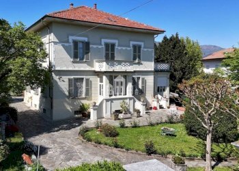 Facciata - Villa via San Rocco, 6, Cuorgnè - photo 2