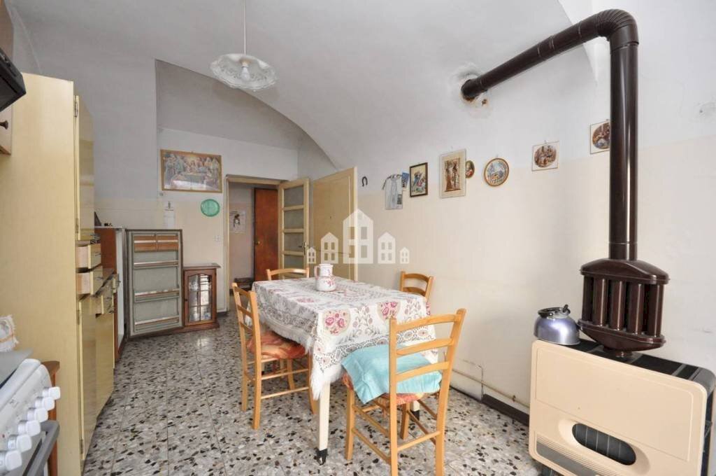 Salone - Four-room apartment via Maurizio Parigi, 6, Cuorgnè - photo 2