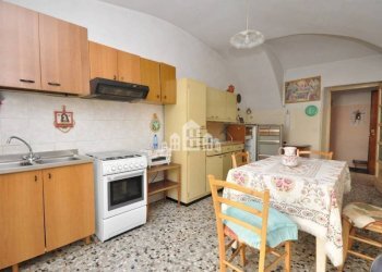 Cucina - Four-room apartment via Maurizio Parigi, 6, Cuorgnè - photo 7