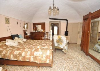 Camera da letto - Four-room apartment via Maurizio Parigi, 6, Cuorgnè - photo 23