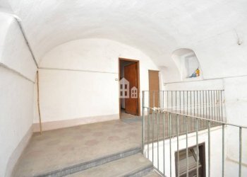 Interno palazzo - Four-room apartment via Maurizio Parigi, 6, Cuorgnè - photo 25