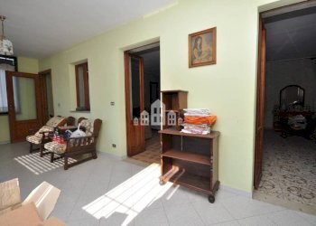 Salone - Casa indipendente vicolo Madonna, 16, Rivarolo Canavese - foto 17
