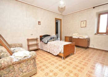 Camera da letto - Casa indipendente vicolo Madonna, 16, Rivarolo Canavese - foto 21