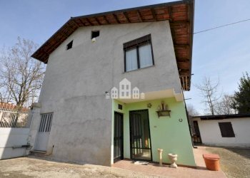 Facciata - Casa indipendente vicolo Madonna, 16, Rivarolo Canavese - foto 29