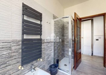 Bagno - Appartamento via Milite Ignoto, 3, Cuorgnè - foto 22