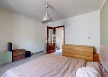 Camera da letto - Appartamento via Milite Ignoto, 3, Cuorgnè - foto 33