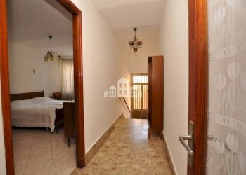 Corridoio - Casa indipendente via Rua, 16, Castellamonte - foto 20