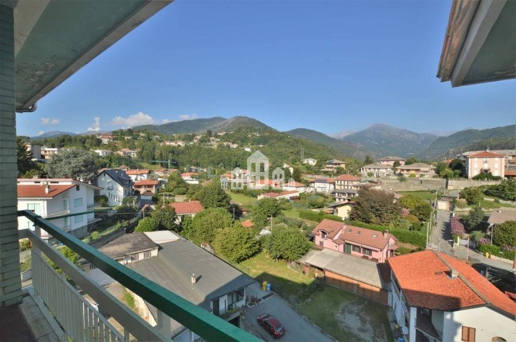 Vista - Appartamento via Massimo D'Azeglio, 2, Cuorgnè - foto 1