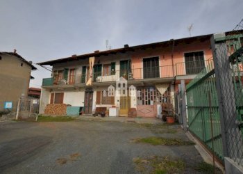 Facciata - Casa indipendente via delle Scuole, 18, Castellamonte - foto 33