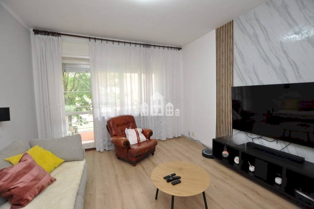 Salone - Apartment viale kennedy, 89, Ivrea - photo 1