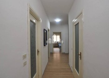 Corridoio - Apartment viale kennedy, 89, Ivrea - photo 10