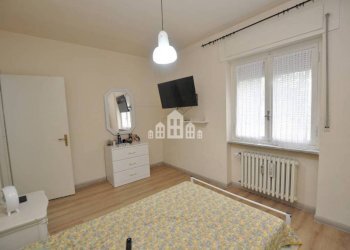 Camera da letto - Apartment viale kennedy, 89, Ivrea - photo 21