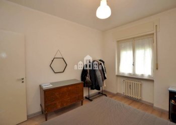 Camera da letto - Apartment viale kennedy, 89, Ivrea - photo 23