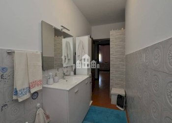 Bagno - Appartamento via Cappella dell'orco, 6, Pont-Canavese - foto 16