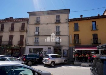 Facciata - Appartamento via Costantino Nigra, 26, Castellamonte - foto 3