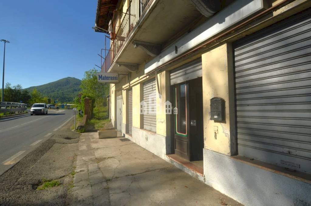 Zona - Negozio Località Turina, 24, Cuorgnè - foto 1