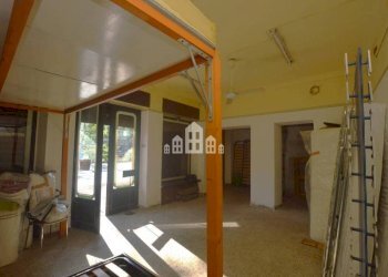 Interno non residenziale - Negozio Località Turina, 24, Cuorgnè - foto 11