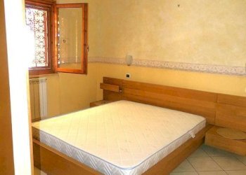Camera da letto - Villa via Po, Anzio - photo 36