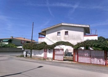 Zona - Villa via Po, 48, Anzio - photo 1