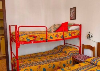 Camera da letto - Three-room apartment via Mussi, 2, Roburent - photo 8