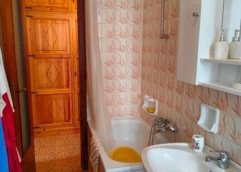Bagno - Three-room apartment via Mussi, 2, Roburent - photo 11