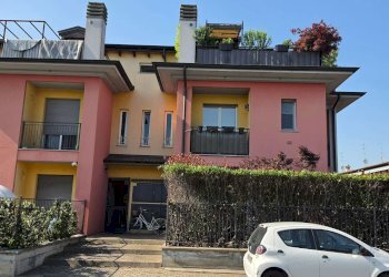 facciata - Appartamento via Novella, Bagnolo Cremasco - foto 40