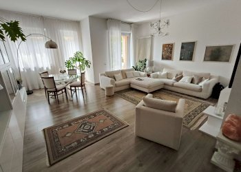 soggiorno - Appartamento piazza Benvenuti, Crema - foto 1