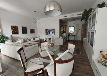soggiorno - Appartamento piazza Benvenuti, Crema - foto 6