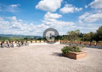 Cortile interno - Stabile - Palazzo strada provinciale 102, Radda in Chianti - foto 42