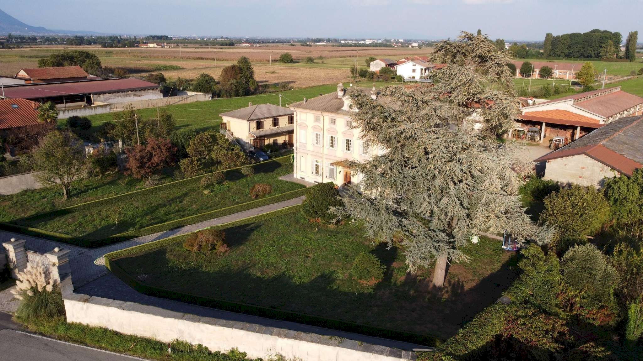 prova 4 migliorato ia - Villa via Valentino, 43, Pinerolo - photo 1