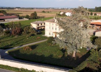 prova 4 migliorato ia - Villa via Valentino, 43, Pinerolo - foto 1