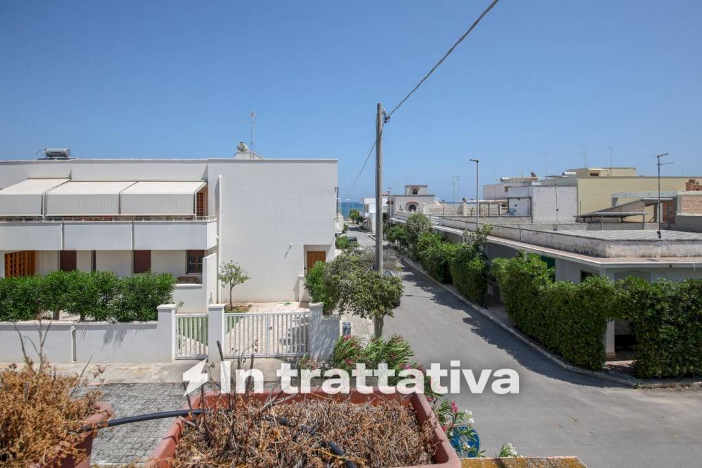 Vista - Casa indipendente via Giove, Carovigno - foto 1
