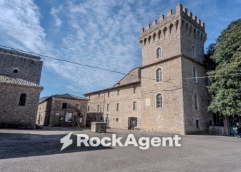 Zona - Stabile - Palazzo Località Morruzze, 14, Baschi - foto 1