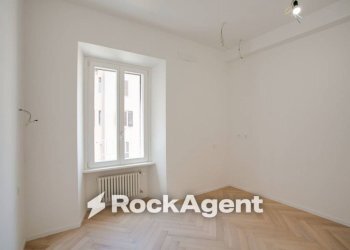 Camera da letto - Three-room apartment via Germanico, 170, Roma - photo 2