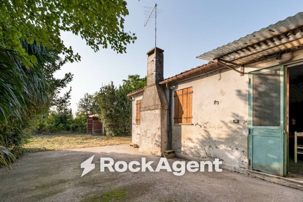 Facciata - Rustico via Sant'Agostino, 16, Correzzola - foto 1