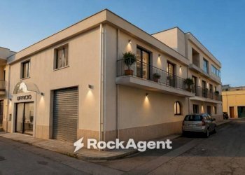 Zona - Warehouse via Giuseppe Mazzini, 3, Taviano - photo 2